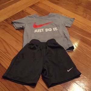 Nike boys tee shirt & short set